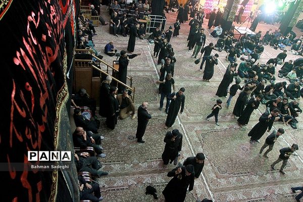 سوگواری تاسوعای حسینی در حسینیه کربلایی ها
