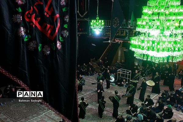 سوگواری تاسوعای حسینی در حسینیه کربلایی ها