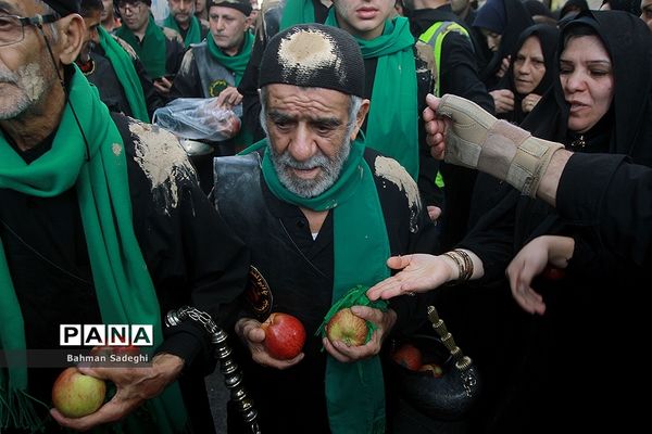 نذر سیب