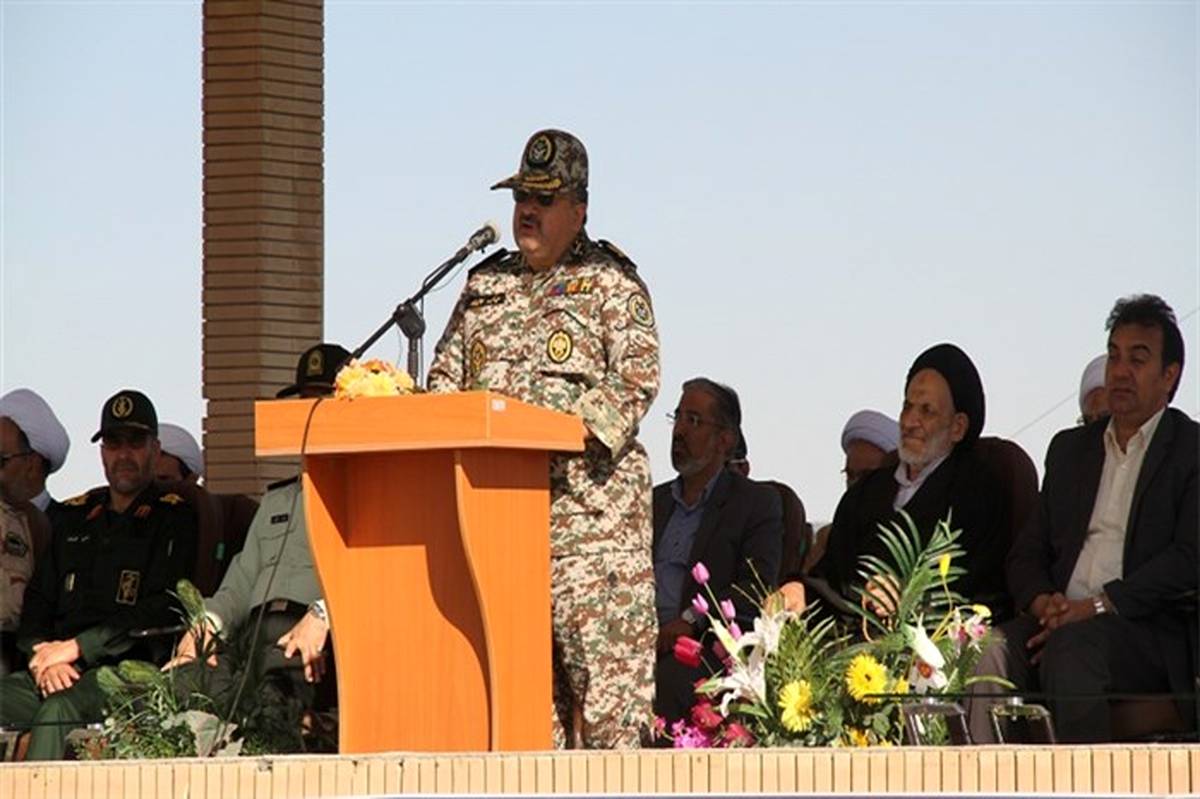 افتخارات دوران دفاع مقدس  متعلق به تمام ملت ایران است