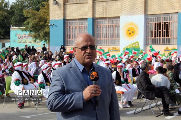 آیین نمادین نواختن  زنگ شکوفه‌ها در ارومیه