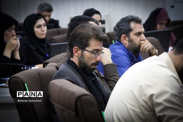 نشست خبری مدیرکل آموزش و پرورش آذربایجان غربی با اصحاب رسانه