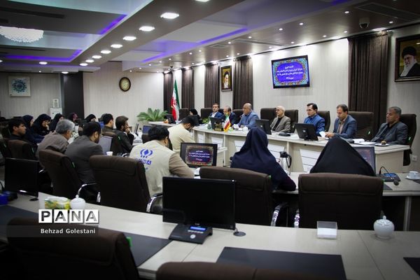 نشست خبری مدیرکل آموزش و پرورش آذربایجان غربی با اصحاب رسانه