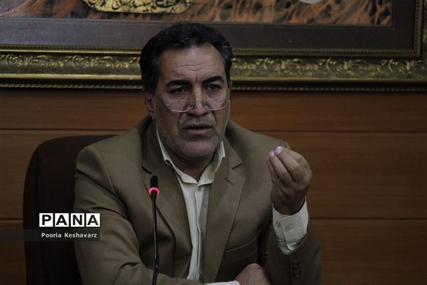 دیدار مدیرکل آموزش و پرورش فارس  با بانوان شاغل  این اداره