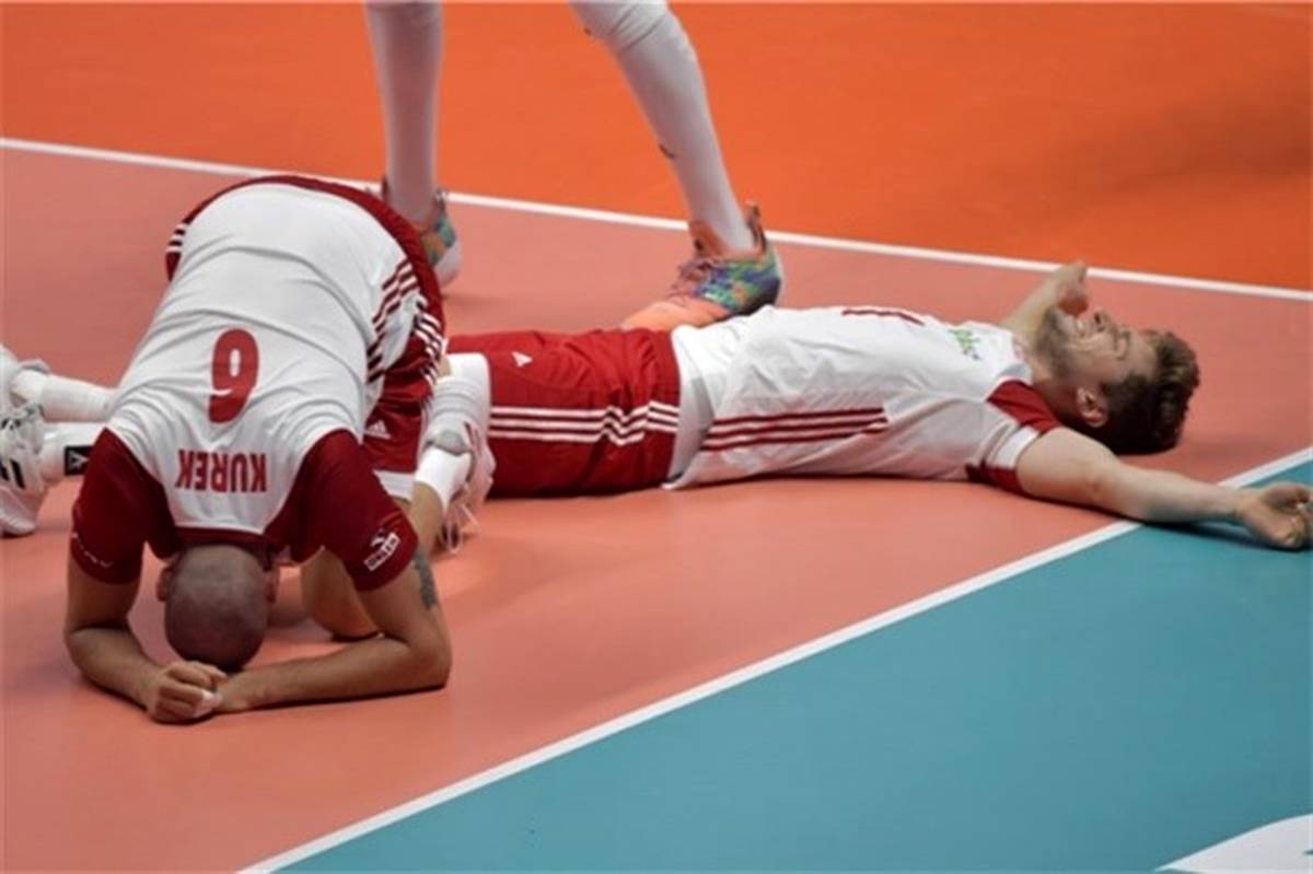 والیبال قهرمانی جهان؛ ماراتن نفس‌گیر لهستان را فینالیست کرد