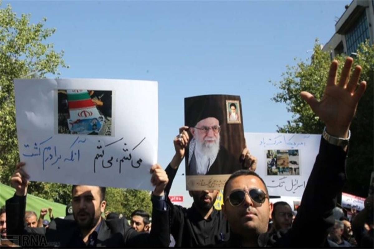 تظاهرات نمازگزاران تهرانی در محکومیت حمله تروریستی اهواز