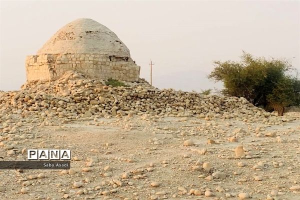 بقعه پیر مهدی نمادی از شهر گله‌دار