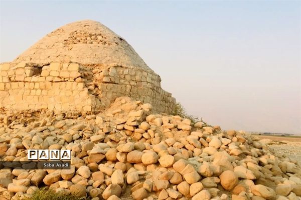 بقعه پیر مهدی نمادی از شهر گله‌دار