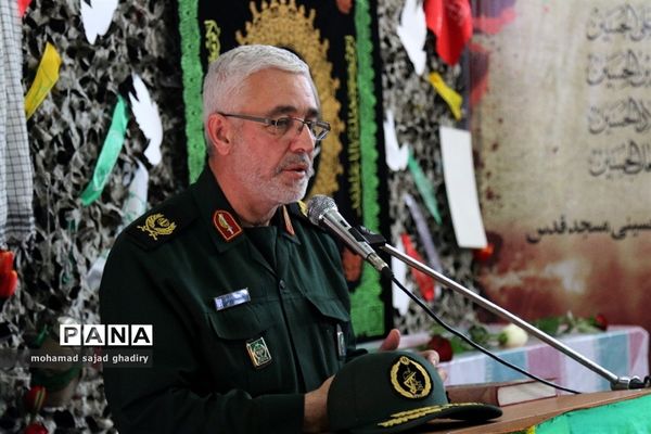 تجمع عاشورایی فرهنگیان تهران درتشییع پیکرپاک و مطهر شهید گمنام