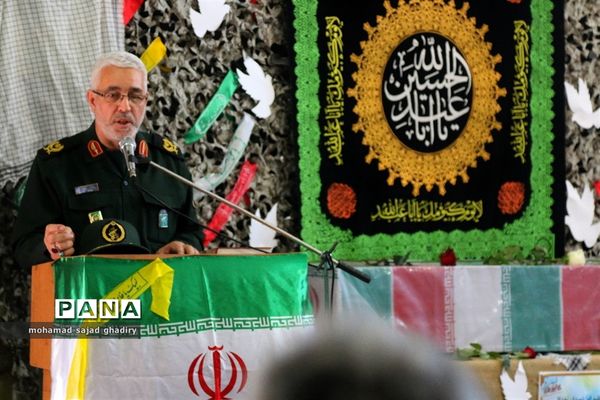 تجمع عاشورایی فرهنگیان تهران درتشییع پیکرپاک و مطهر شهید گمنام