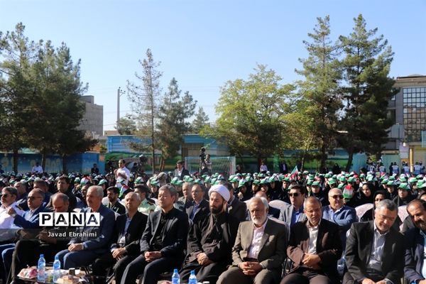 مراسم نواختن  زنگ  ایثار  و  مهر در دبیرستان هدی ناحیه شش مشهد