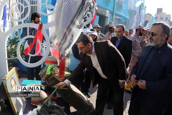 مراسم نواختن  زنگ  ایثار  و  مهر در دبیرستان هدی ناحیه شش مشهد