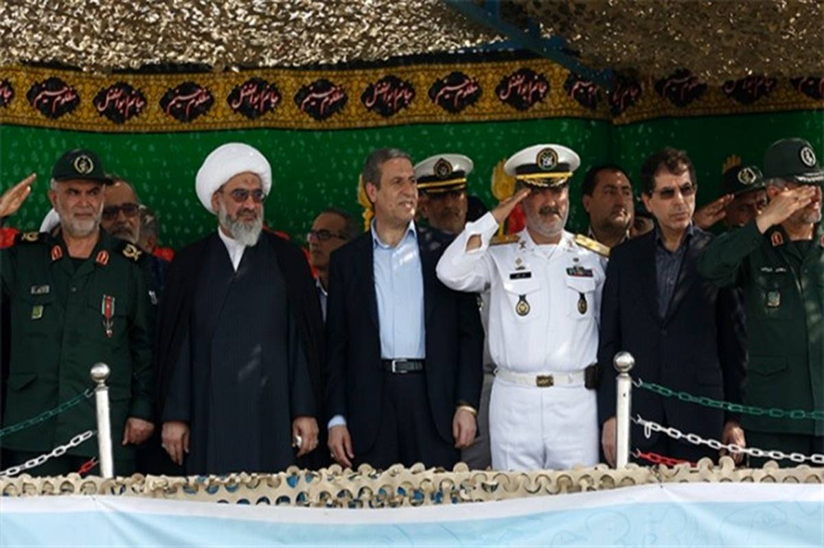 رژه نیروهای مسلح استان بوشهر با اقتدار برگزار شد