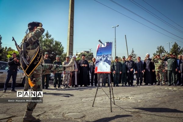 آیین افتتاح نمایشگاه هفته دفاع مقدس در ارومیه