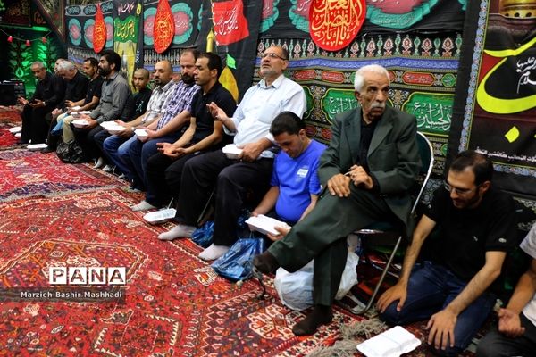 برگزاری مراسم سوگواری سومین روز شهادت  امام حسین (ع) و یارانش در شیراز