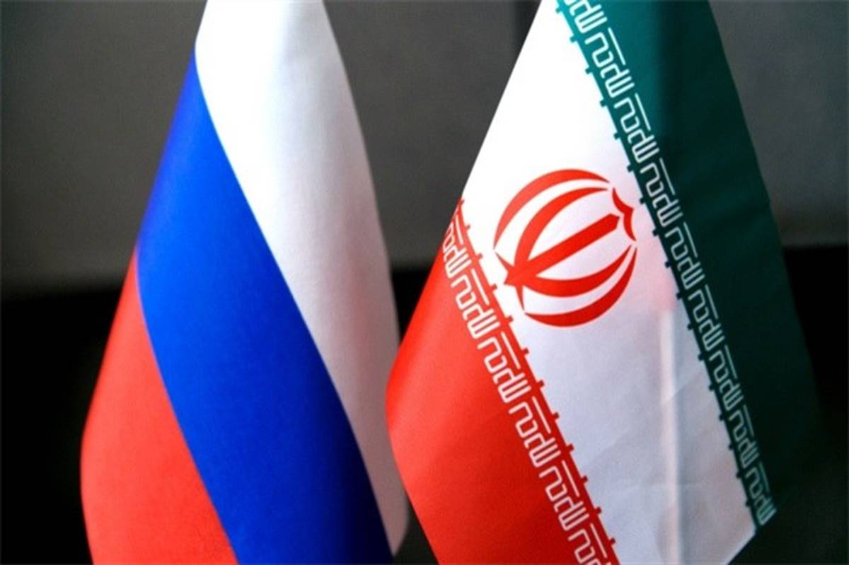 نیمه برافراشته شدن پرچم ایران در مسکو برای همدردی با حمله تروریستی اهواز