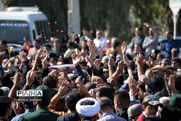 تشییع و خاکسپاری پیکر ۳ شهید حادثه تروریستی  اهوازدر باغملک