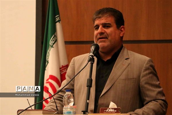 صبحگاه مشترک در اداره کل آموزش و پرورش شهرستانهای استان تهران