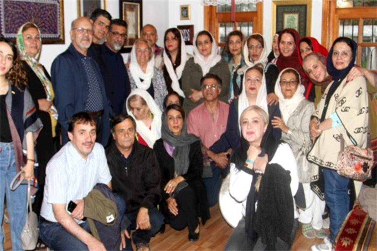 دیدار اعضای بنیاد فرهنگی بایزید بسطامی با «اسین چلبی» نواده  مولانا