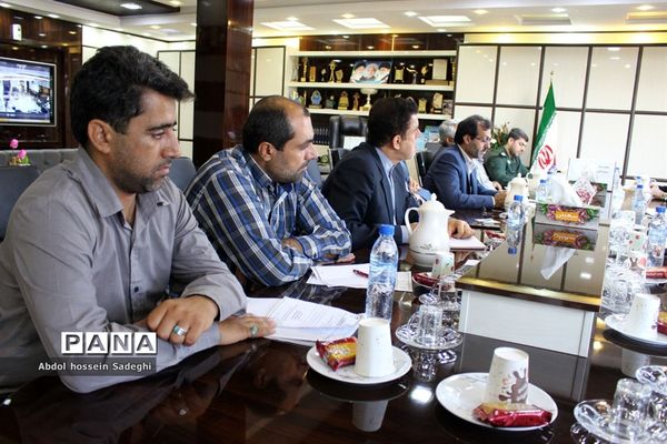 جلسه ستاد هماهنگی و پشتیبانی بسیج دانش‌آموزی استان بوشهر
