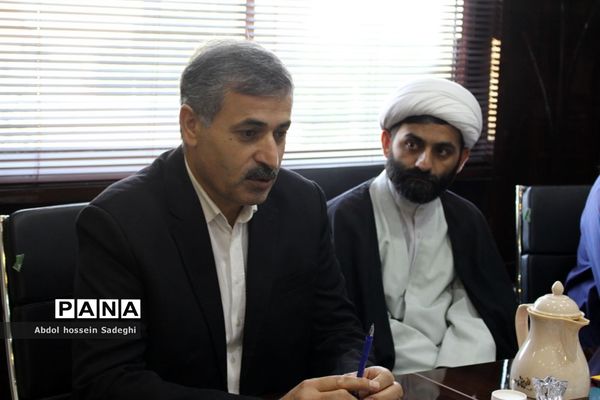 جلسه ستاد هماهنگی و پشتیبانی بسیج دانش‌آموزی استان بوشهر