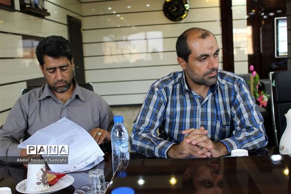 جلسه ستاد هماهنگی و پشتیبانی بسیج دانش‌آموزی استان بوشهر