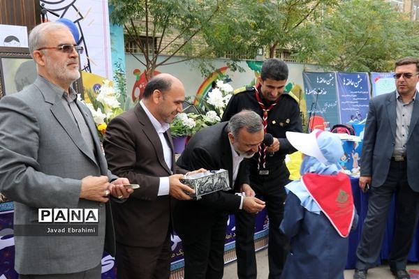 مراسم نمادین استانی مهر عاطفه‌ها در مشهد