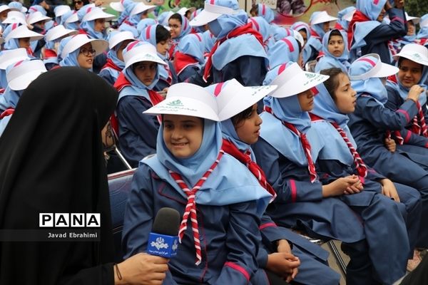 مراسم نمادین استانی مهر عاطفه‌ها در مشهد