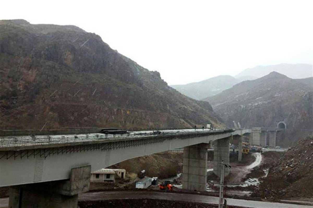 اتمام روسازی پل راه‌آهن قزوین-رشت دریاچه سد سفیدرود