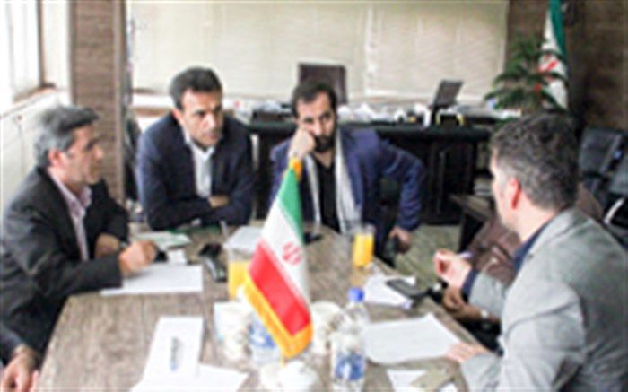 رسیدگی به مشکلات 20 شهروند منطقه سه در ملاقات عمومی شهردار همدان