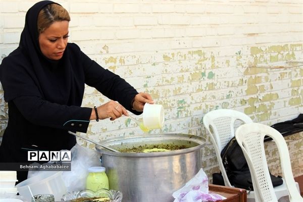 برگزاری آیین مهر عاطفه ها در ناحیه ۲ اهواز