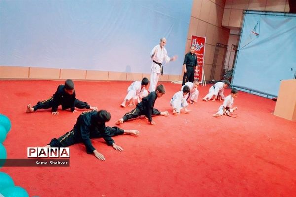 مراسم تجلیل از کاراته کاران آکادمی بهاران در فشافویه