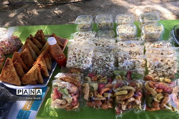 بازارچه خیریه دبیرستان الزهرا گله دار