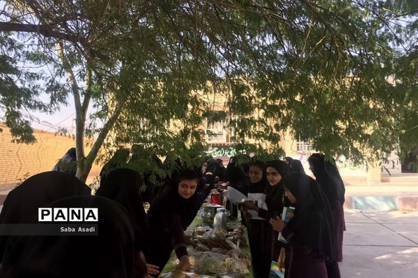 بازارچه خیریه دبیرستان الزهرا گله دار