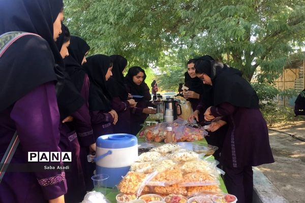 بازارچه خیریه دبیرستان الزهرا گله دار