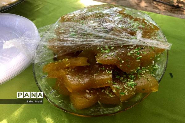 بازارچه خیریه دبیرستان الزهرا گله دار