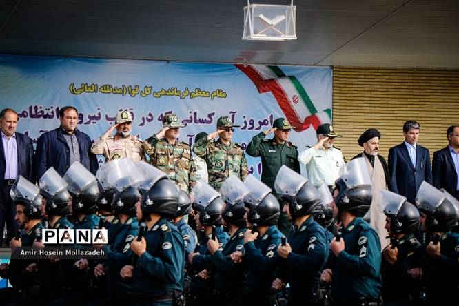 صبحگاه مشترک نیروهای مسلح به مناسبت آغاز هفته نیروی انتظامی در ارومیه