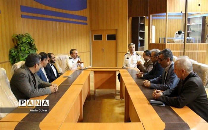 تقدیر از پلیس راهور در تامین امنیت سرویس مدارس دانش آموزان