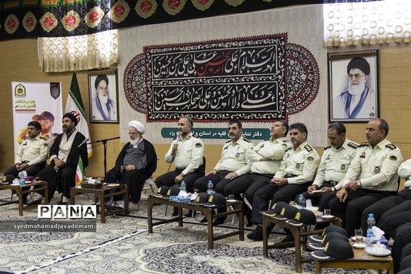 دیدار کارکنان فرماندهی انتظامی استان یزد با آیت الله ناصری‌