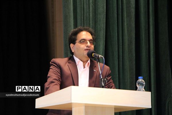 اختتامیه بیست و یکمین مرحله استانی جشنواره بین المللی قصه گویی
