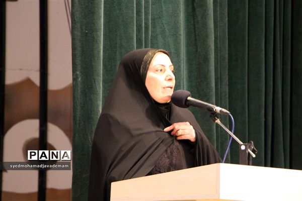 اختتامیه بیست و یکمین مرحله استانی جشنواره بین المللی قصه گویی