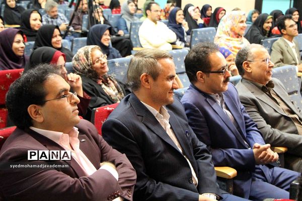 اختتامیه بیست و یکمین مرحله استانی جشنواره بین المللی قصه گویی