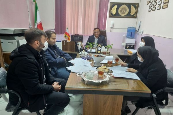 بازدید از وضعیت بهداشت و پایگاه‌های تغذیه سالم مدارس پاکدشت 