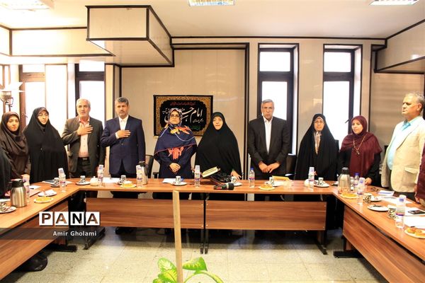 نشست تخصصی ارائه گزارش تحولات جامعه زنان عشایری و روستایی