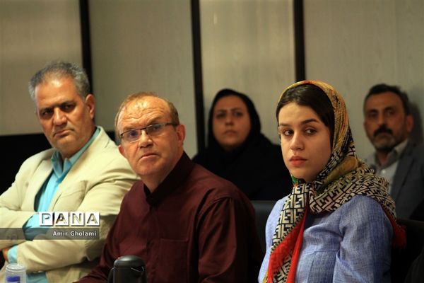 نشست تخصصی ارائه گزارش تحولات جامعه زنان عشایری و روستایی