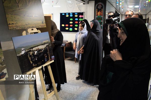 نشست تخصصی ارائه گزارش تحولات جامعه زنان عشایری و روستایی
