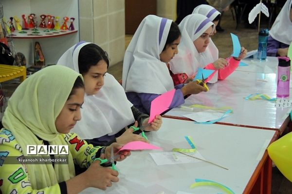 حضور دانش آموزان در کانون فکری ، کودکان و نوجوانان آذربایجان غربی «بمناسبت روز جهانی کودک»
