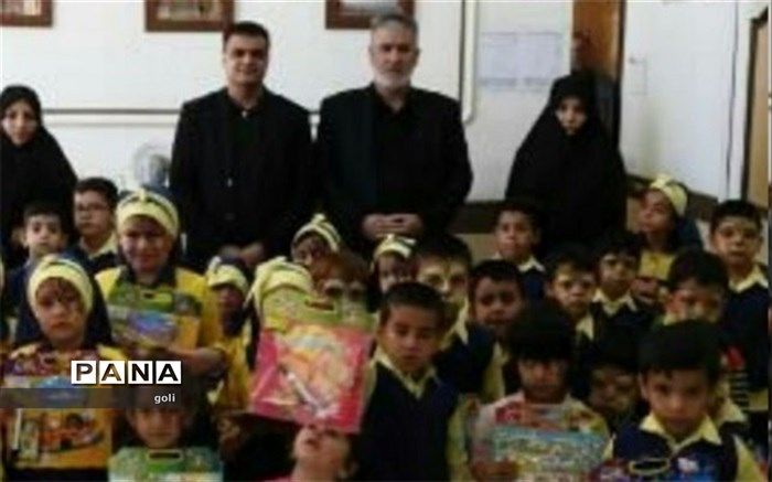 بازدید شهردار و نایب رئیس شورای شهر با کودکان مهدکودک