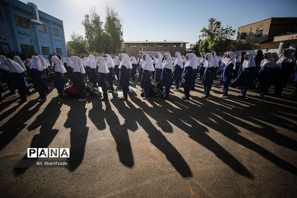 بازدید معاون ابتدایی وزیر آموزش و پرورش از مدارس شهرستان پاکدشت و ورامین