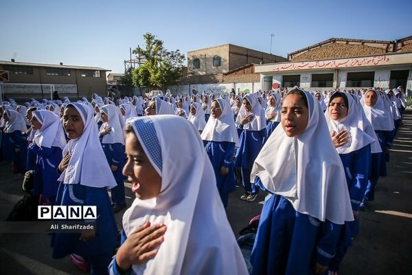 بازدید معاون ابتدایی وزیر آموزش و پرورش از مدارس شهرستان پاکدشت و ورامین